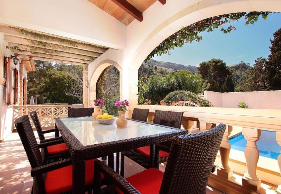 House In Cala Sant Vicenc Close To The By Renthousing Cala de Sant Vicenc